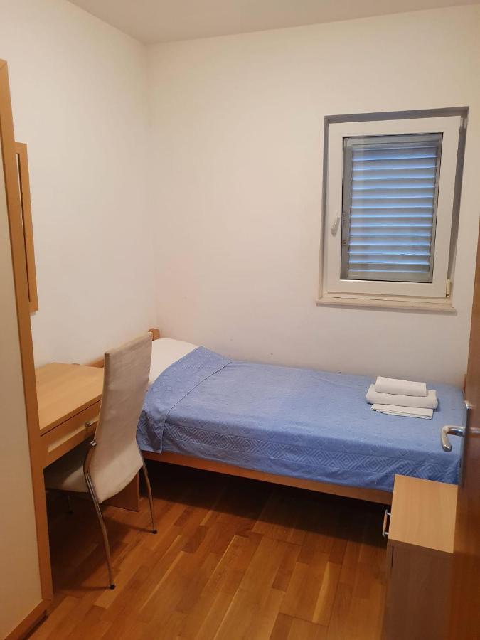Aparthotel Marina Gromela Mirce Zewnętrze zdjęcie