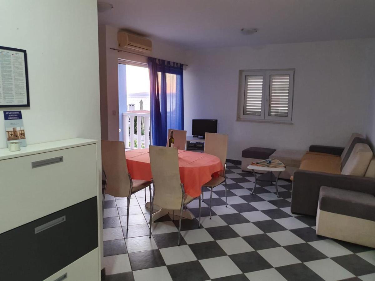Aparthotel Marina Gromela Mirce Zewnętrze zdjęcie