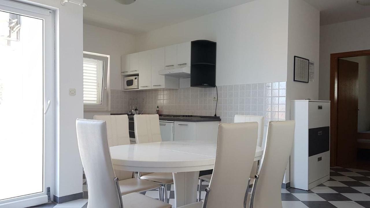 Aparthotel Marina Gromela Mirce Zewnętrze zdjęcie