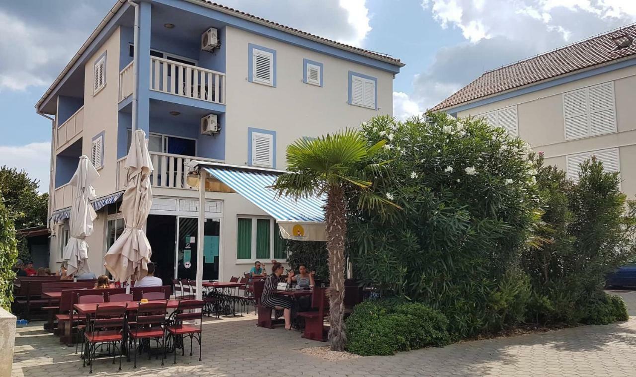 Aparthotel Marina Gromela Mirce Zewnętrze zdjęcie