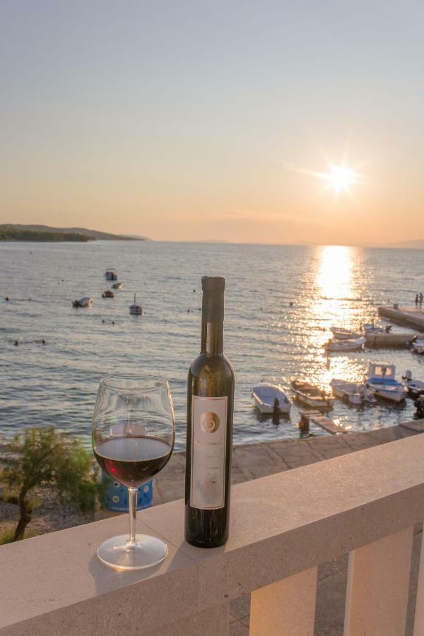 Aparthotel Marina Gromela Mirce Zewnętrze zdjęcie